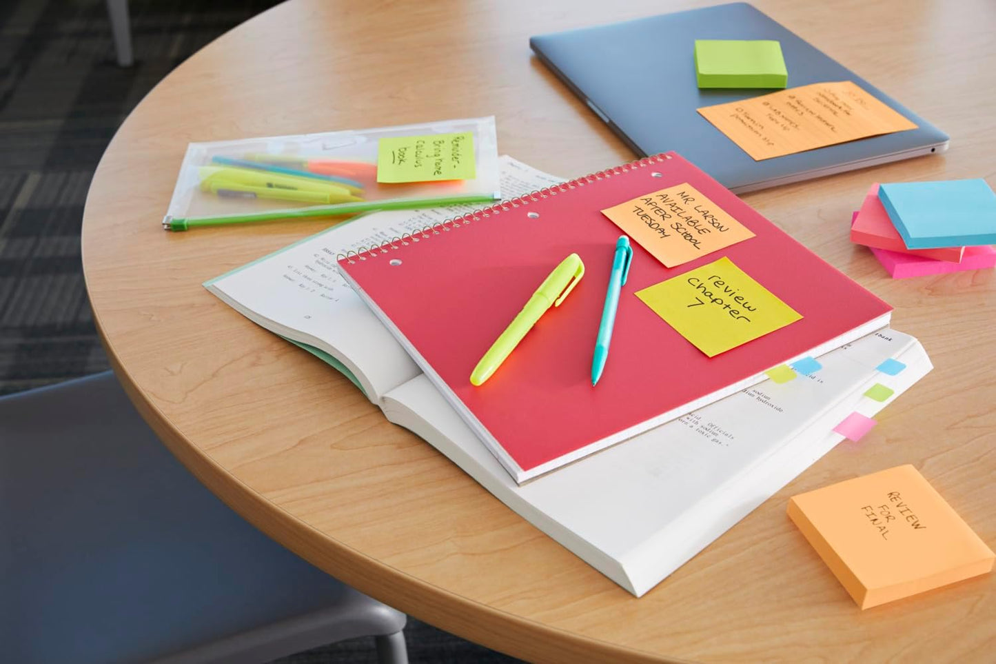Post-it Super Sticky Notes – Extra Strong Adhesion for Hard-to-Stick Surfaces