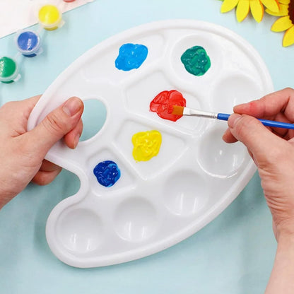 Oval Plastic Paint Palette – 10-Well Mixing Tray with Thumb Hole (22.5 x 17 cm)