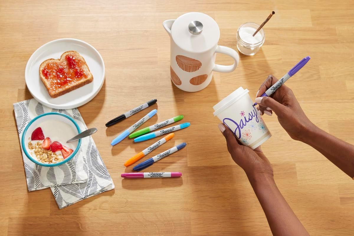 Sharpie Twin Tip Permanent Markers | Fine & Ultra-Fine Points | Assorted Colours | 8 Marker Pens